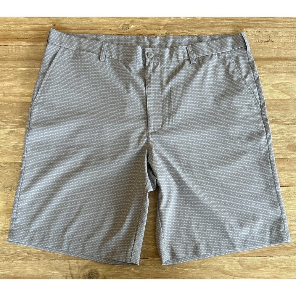 PGA Tour Mens Golf Shorts Pale Gray Print Flat Front Stretch Size 40